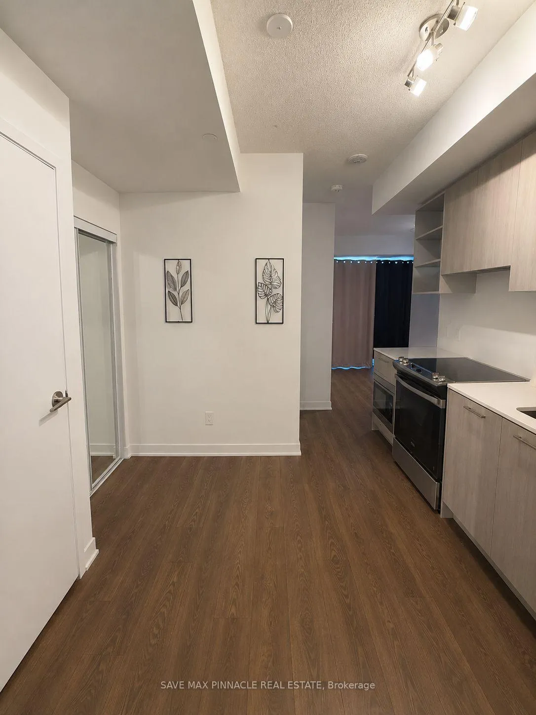 Photo 8 of Unit 405, 260 Malta Avenue, Brampton, Fletcher's Creek South — HOMEH