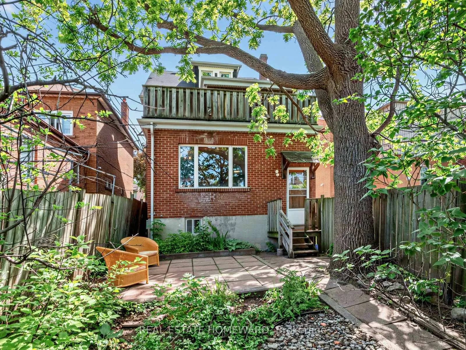 Photo 40 of 46 Westmount Avenue, Toronto, Corso Italia-Davenport — HOMEH