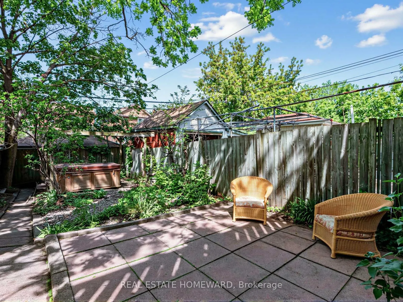 Photo 41 of 46 Westmount Avenue, Toronto, Corso Italia-Davenport — HOMEH