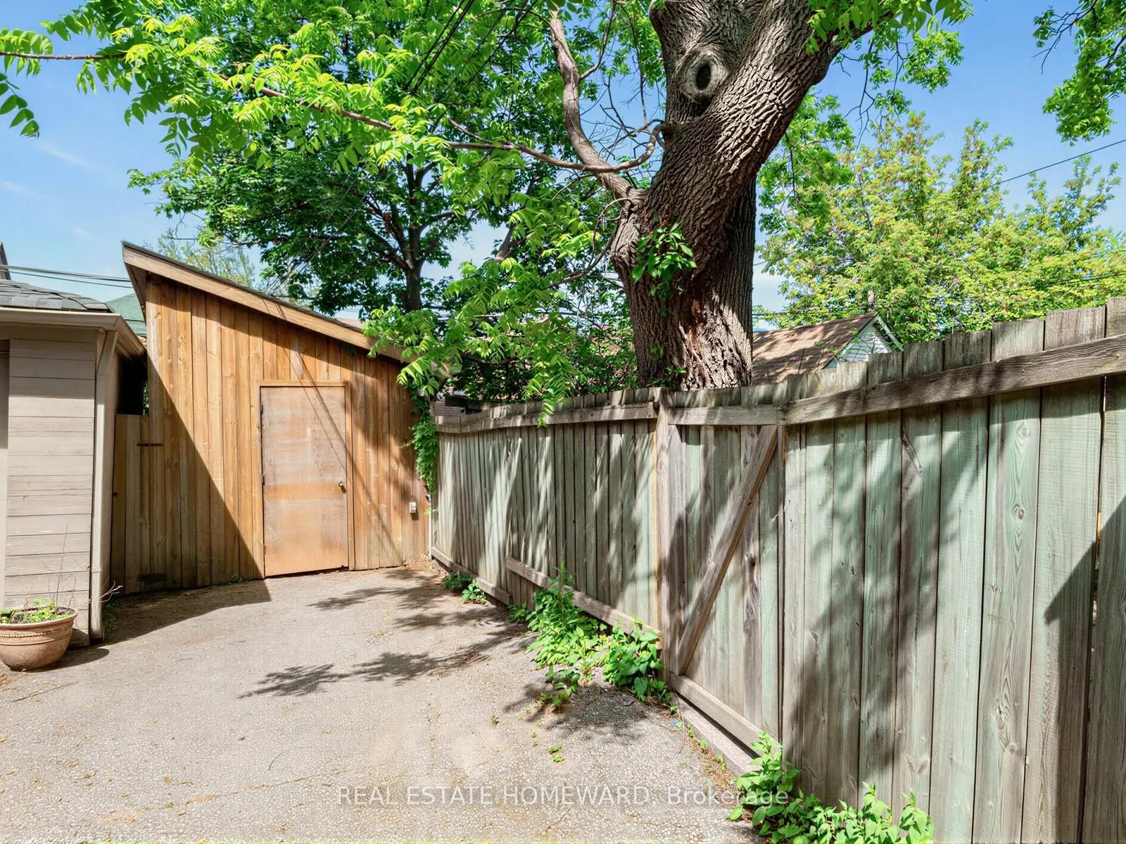 Photo 43 of 46 Westmount Avenue, Toronto, Corso Italia-Davenport — HOMEH