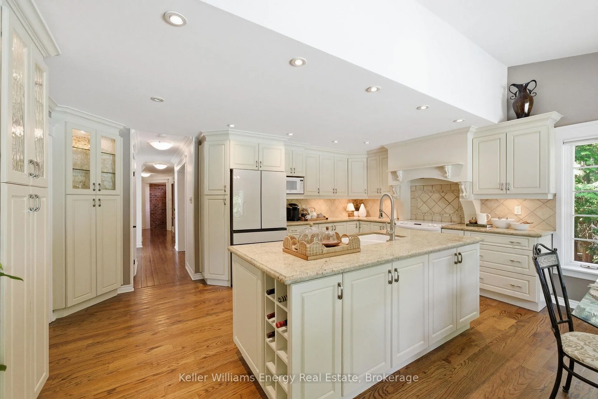 Photo 16 of 1238 Fieldstone Circle, Pickering, Liverpool — HOMEH