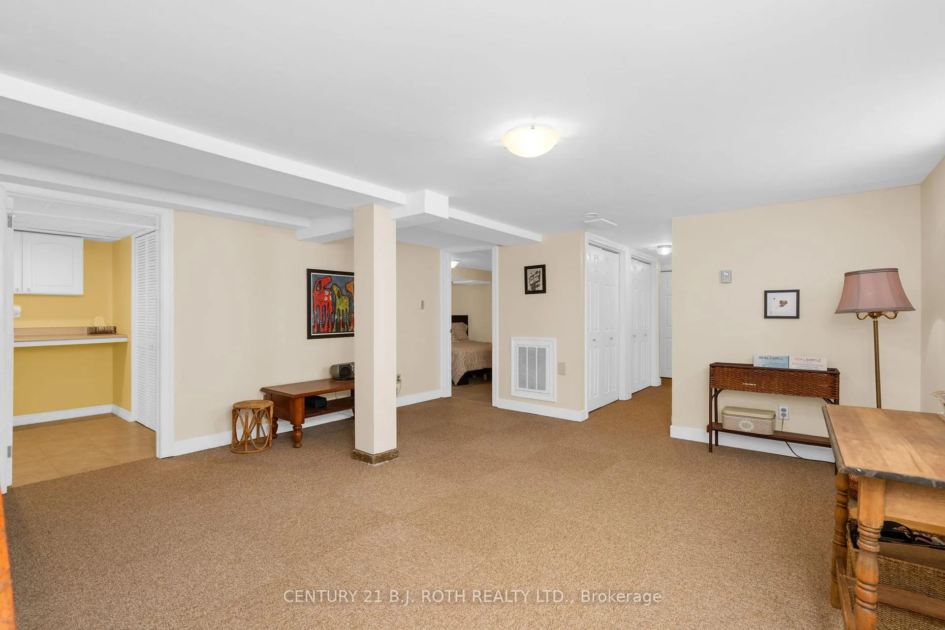 Photo 19 of 51 Henry Street, Barrie, Queen's Park — HOMEH