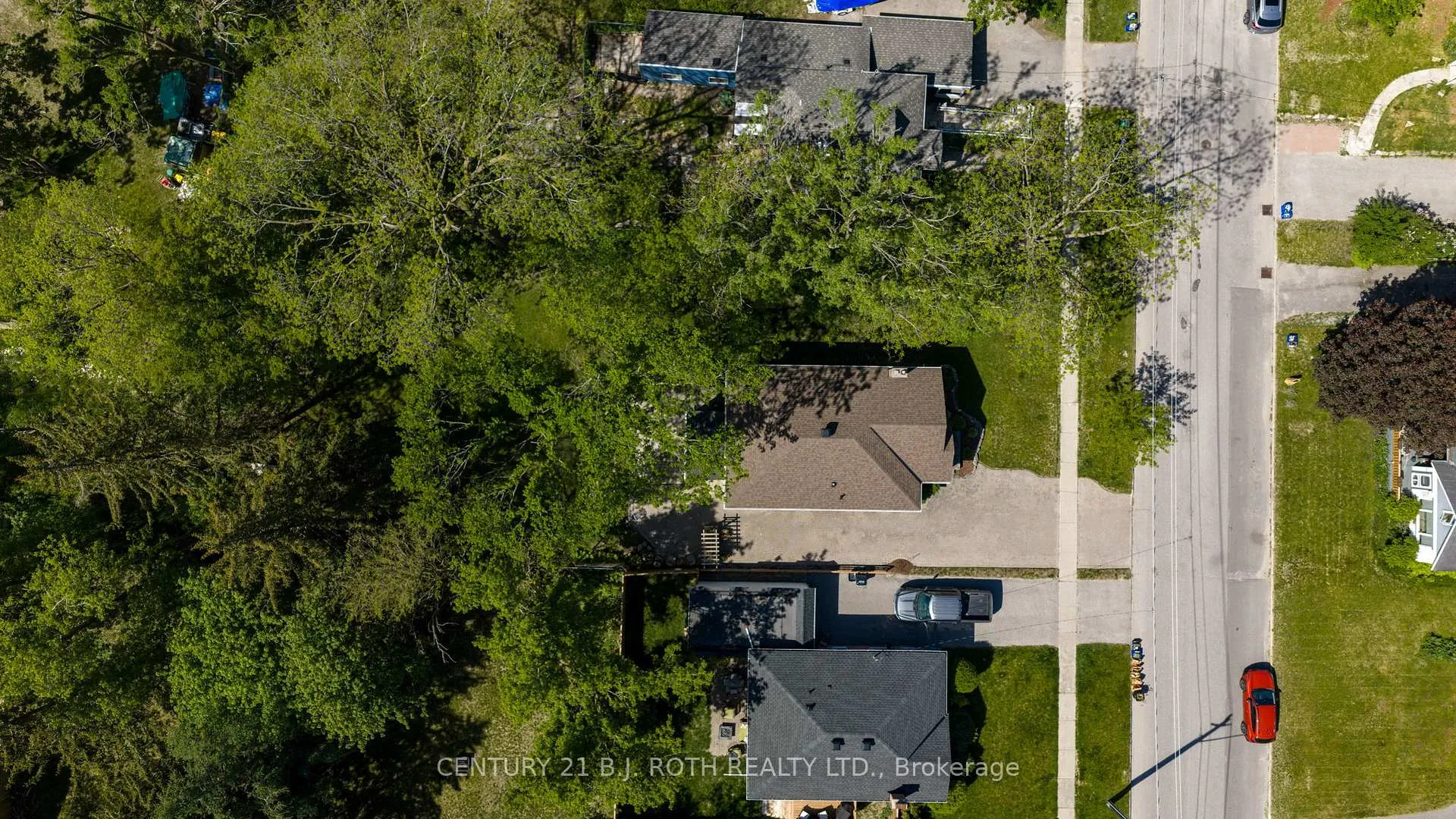 Photo 39 of 51 Henry Street, Barrie, Queen's Park — HOMEH