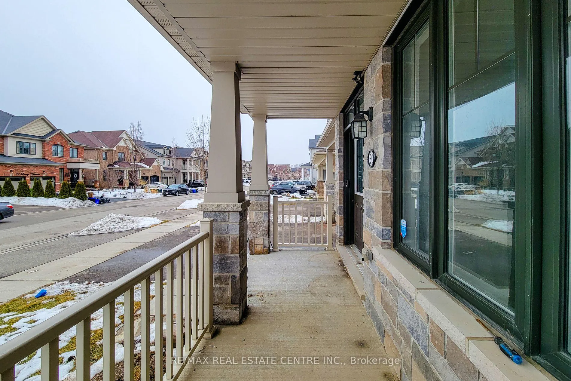 Photo 4 of 80 Larry Crescent, Haldimand — HOMEH