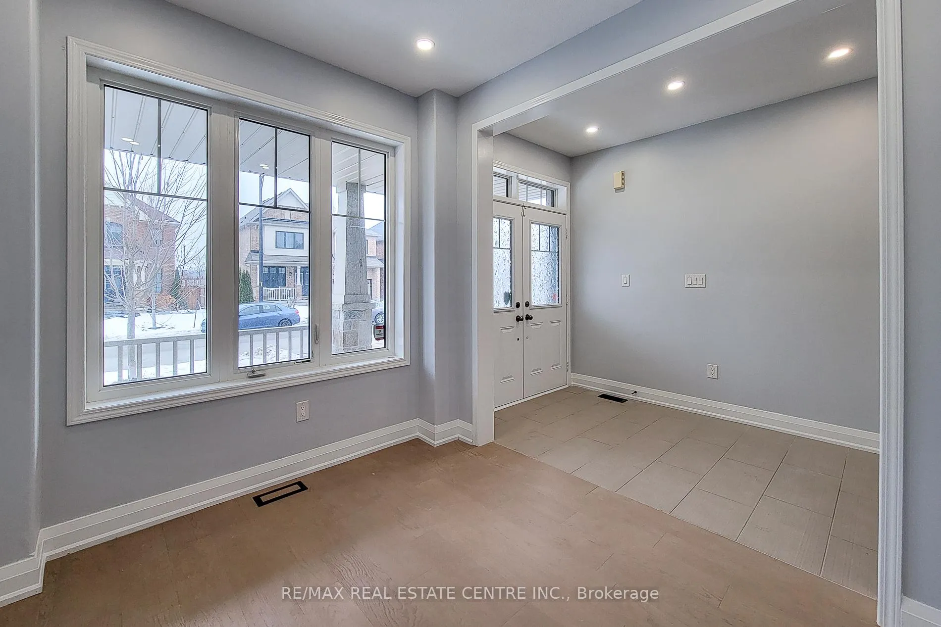 Photo 6 of 80 Larry Crescent, Haldimand — HOMEH