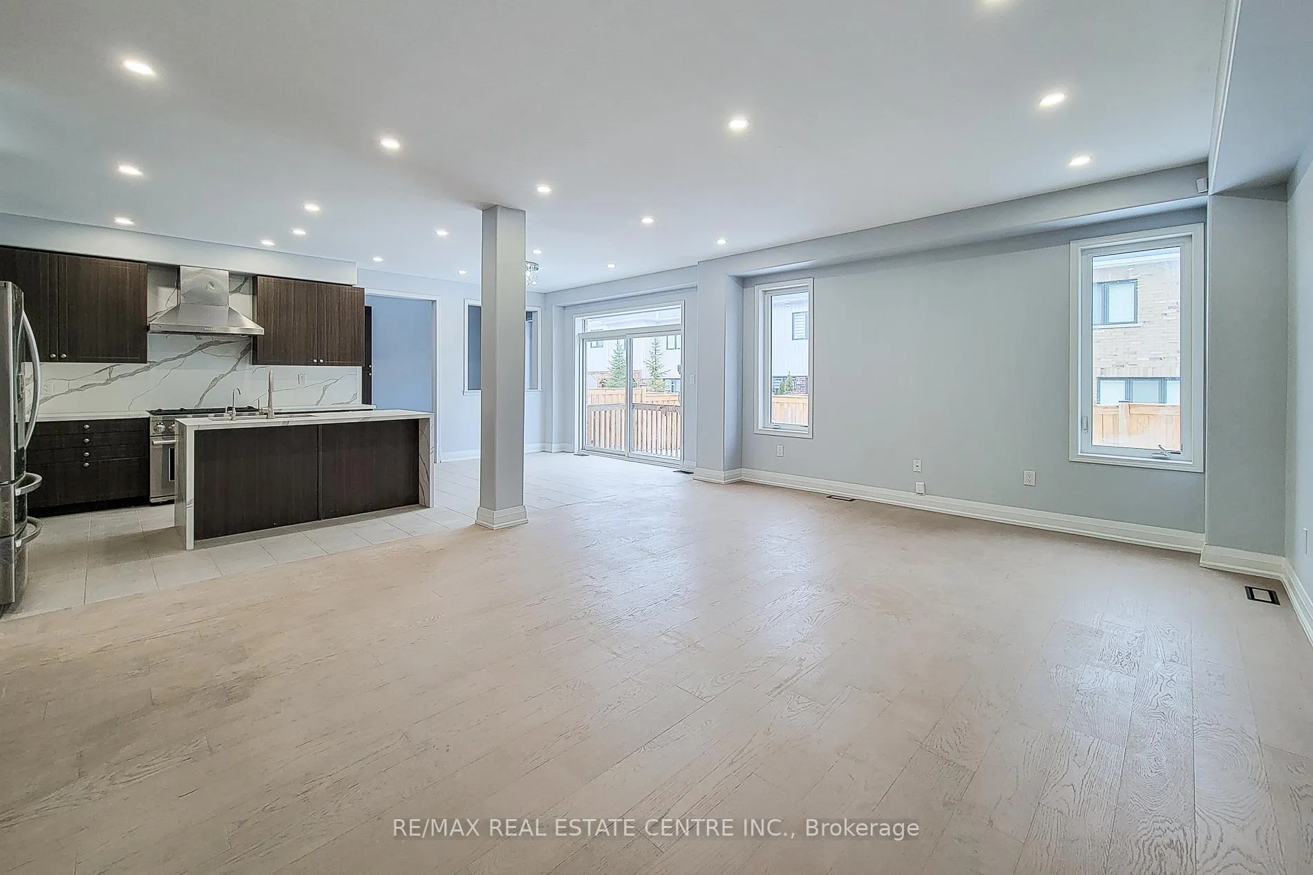 Photo 15 of 80 Larry Crescent, Haldimand — HOMEH