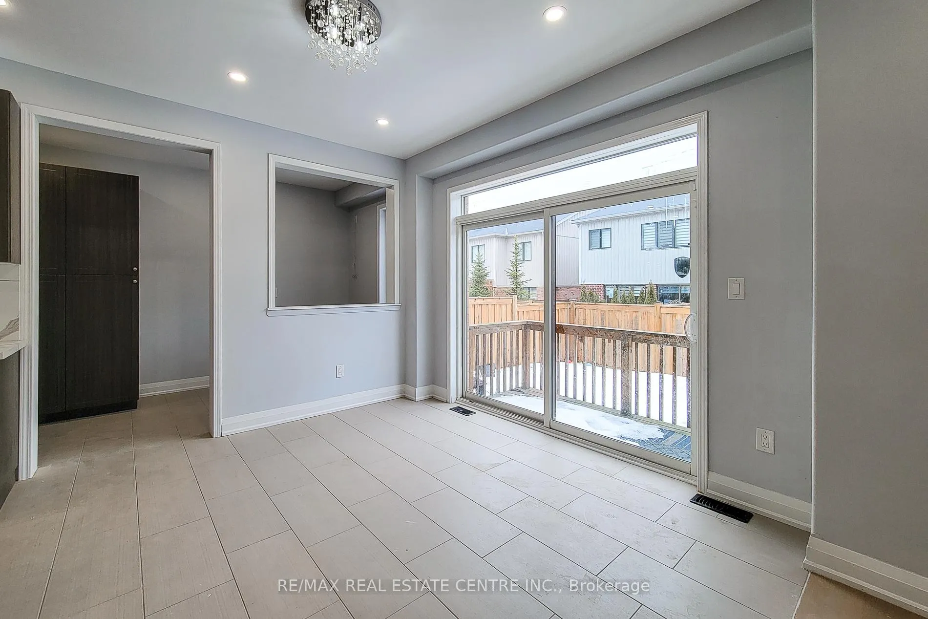 Photo 16 of 80 Larry Crescent, Haldimand — HOMEH