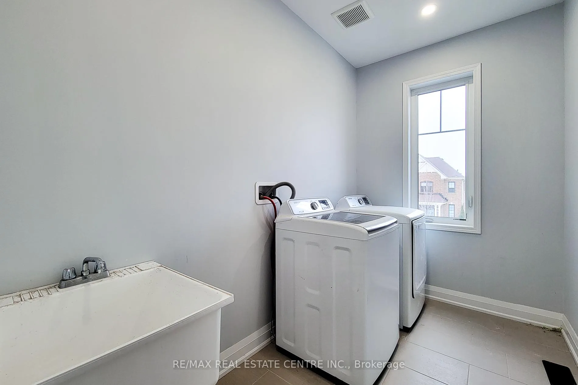 Photo 42 of 80 Larry Crescent, Haldimand — HOMEH