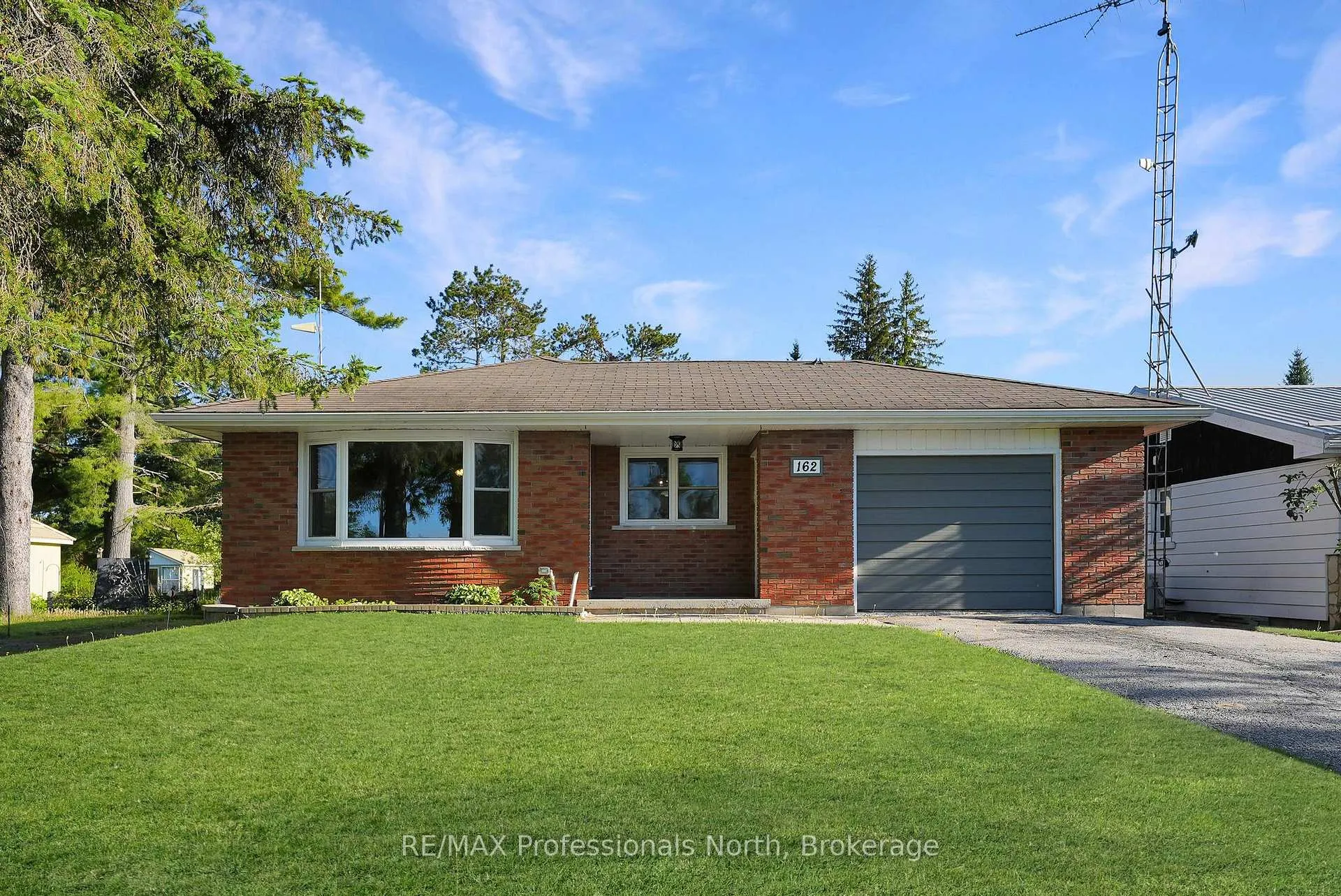 Photo 1 of 162 Hillside Drive, Kawartha Lakes, Somerville — HOMEH