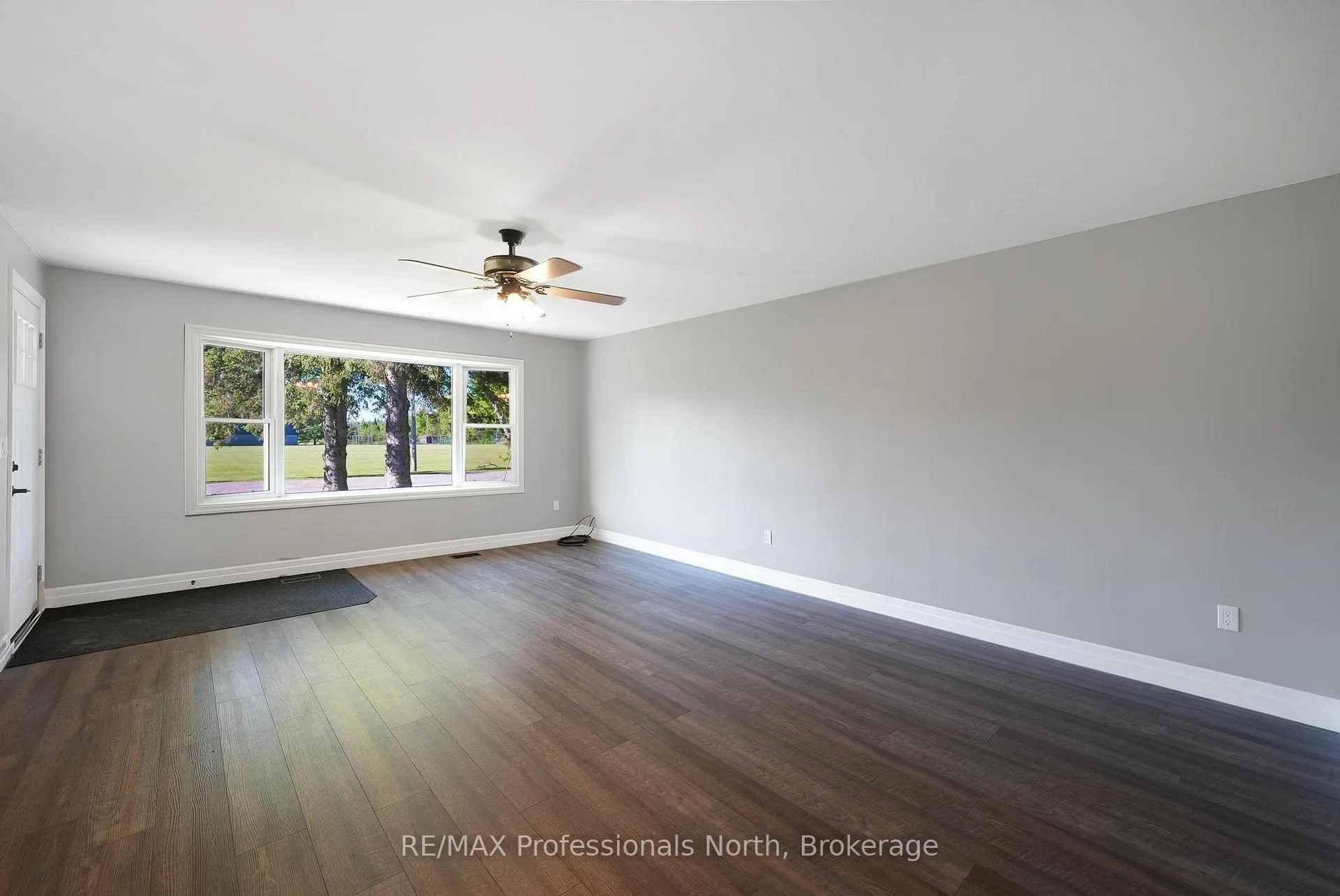 Photo 7 of 162 Hillside Drive, Kawartha Lakes, Somerville — HOMEH