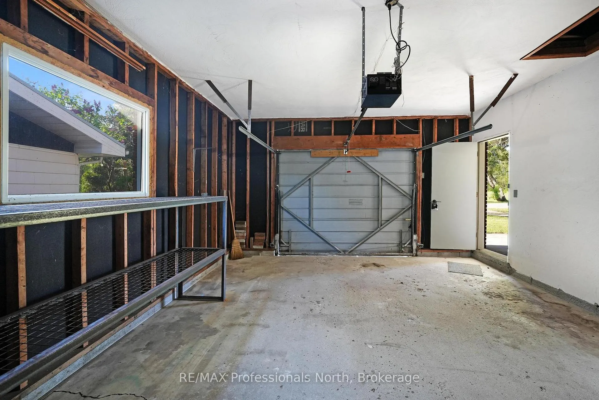 Photo 26 of 162 Hillside Drive, Kawartha Lakes, Somerville — HOMEH