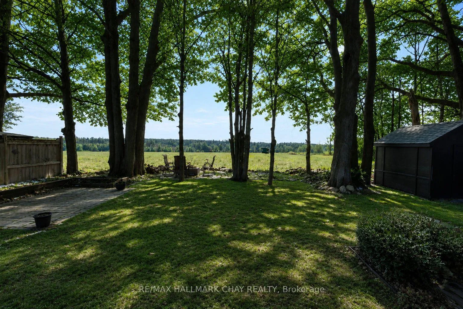 Photo 7 of 63 Northview Crescent, Barrie, Northwest — HOMEH