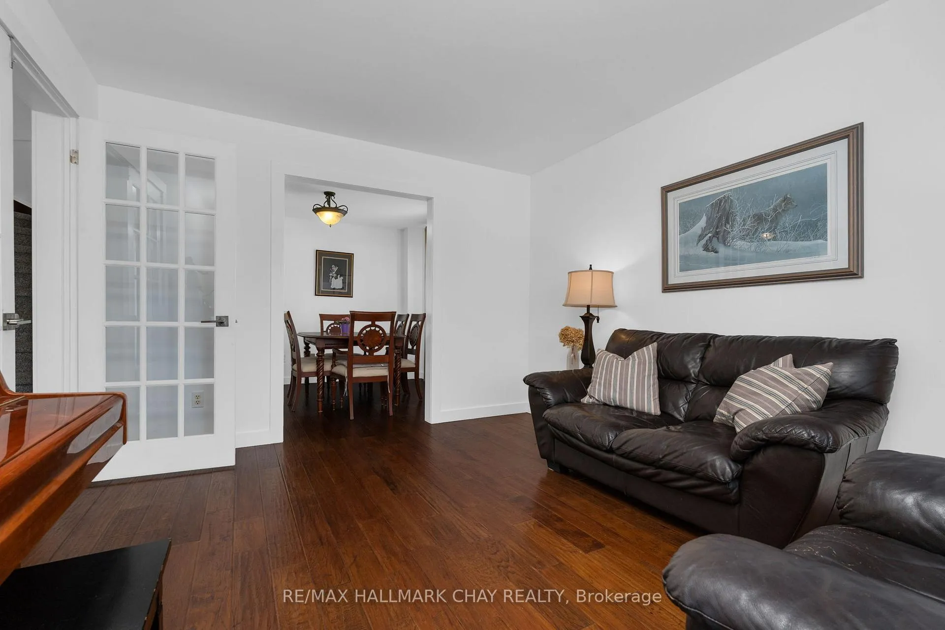 Photo 23 of 63 Northview Crescent, Barrie, Northwest — HOMEH