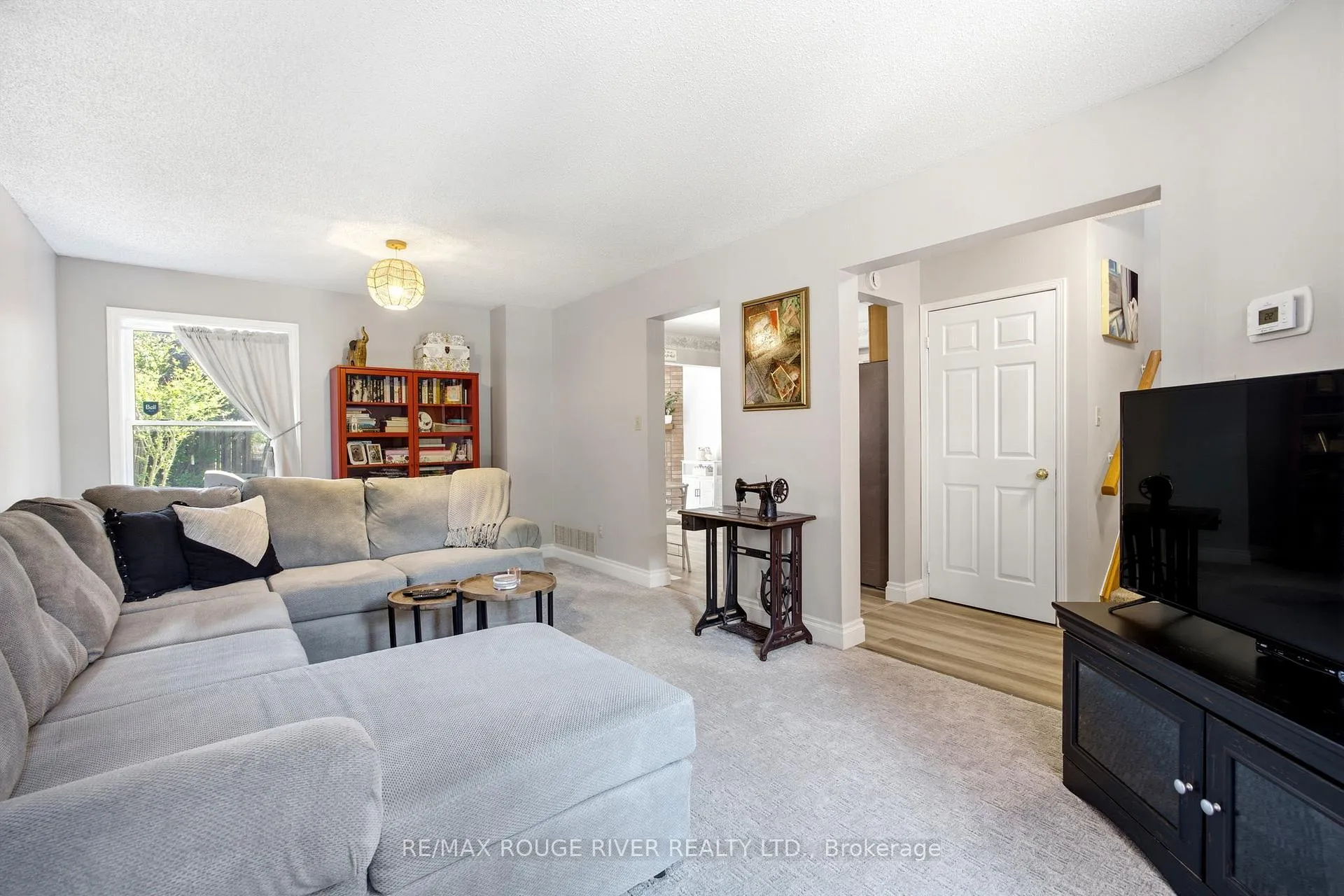 Photo 8 of 25 Cobblestone Drive, Whitby, Pringle Creek — HOMEH