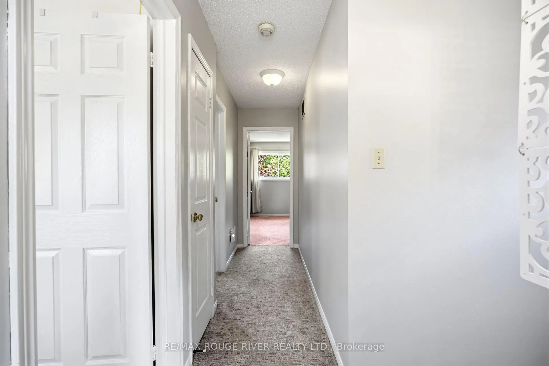 Photo 15 of 25 Cobblestone Drive, Whitby, Pringle Creek — HOMEH