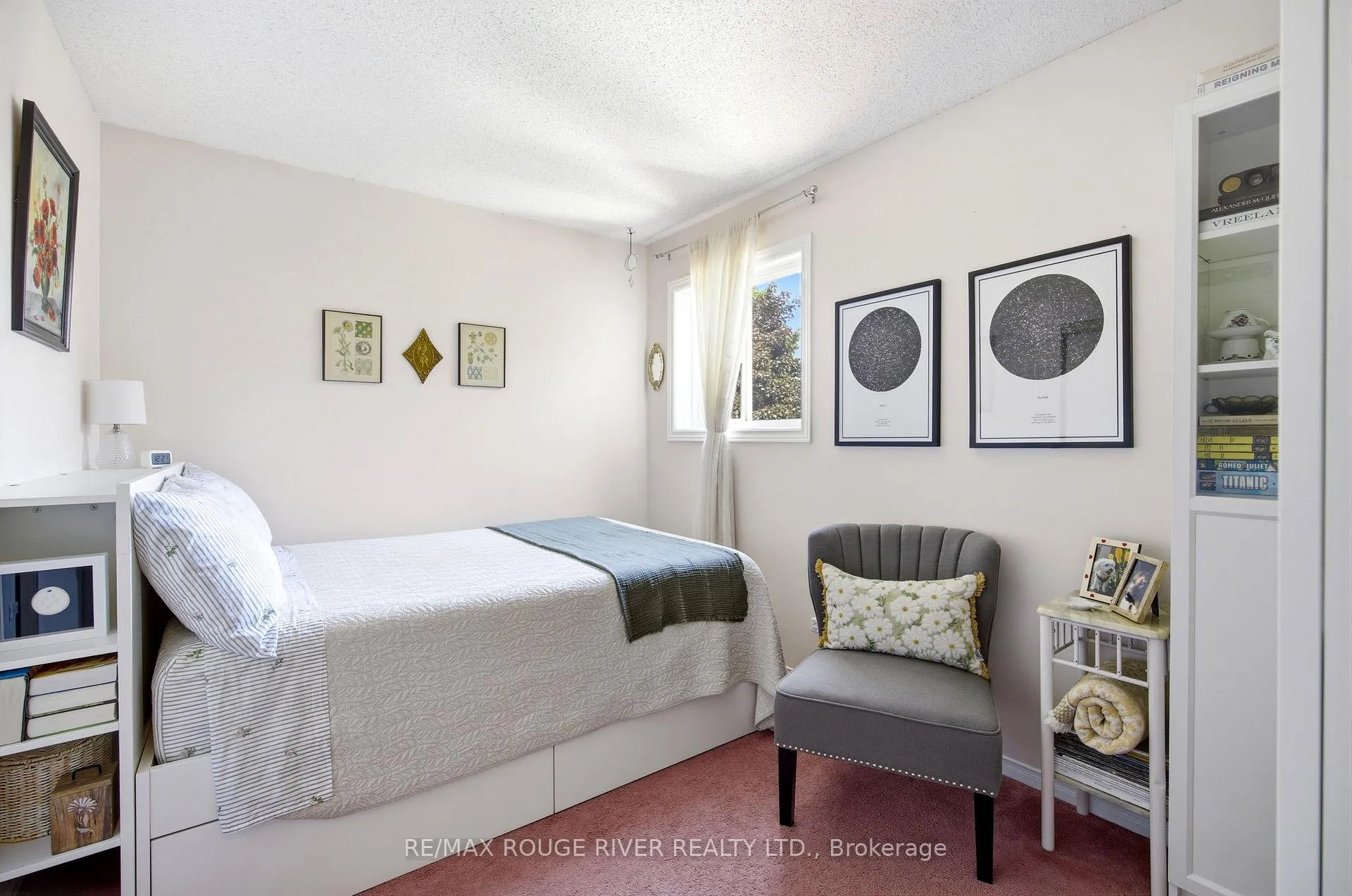 Photo 19 of 25 Cobblestone Drive, Whitby, Pringle Creek — HOMEH