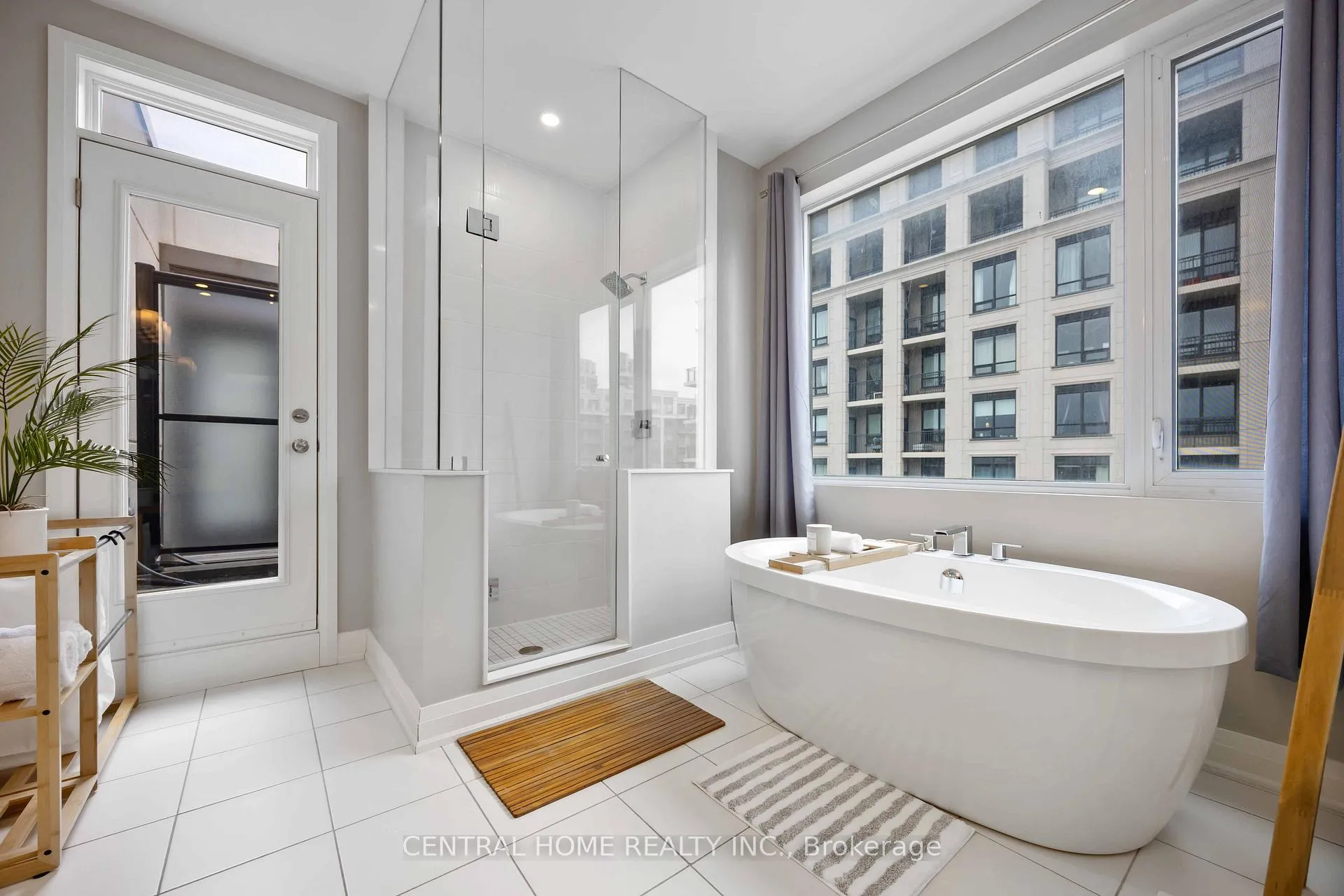 Photo 23 of 20 William Saville Street, Markham, Unionville — HOMEH