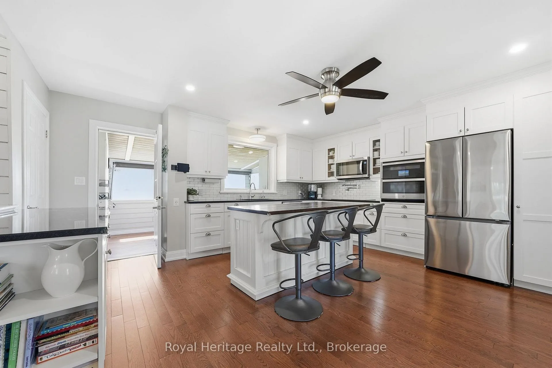 Photo 9 of 232 Farnham Road, Belleville, Thurlow Ward — HOMEH