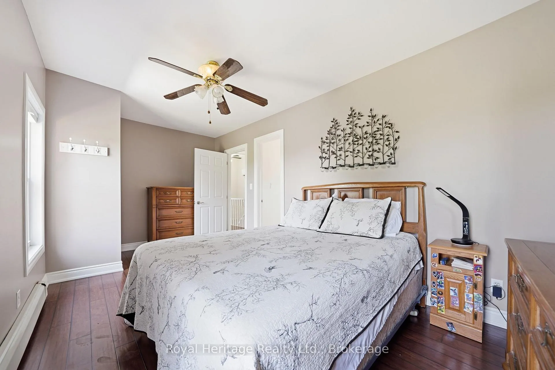 Photo 31 of 232 Farnham Road, Belleville, Thurlow Ward — HOMEH