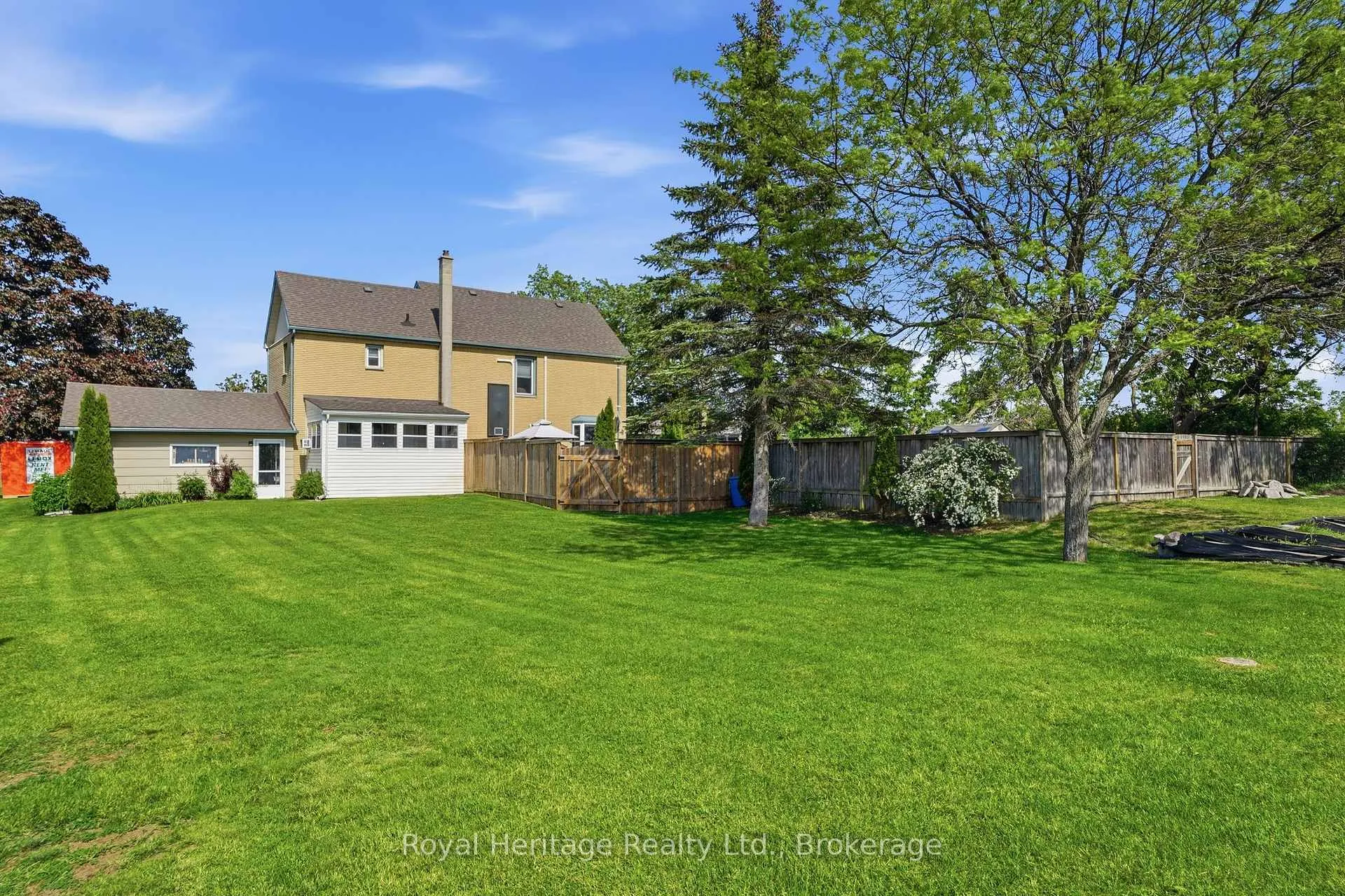 Photo 45 of 232 Farnham Road, Belleville, Thurlow Ward — HOMEH