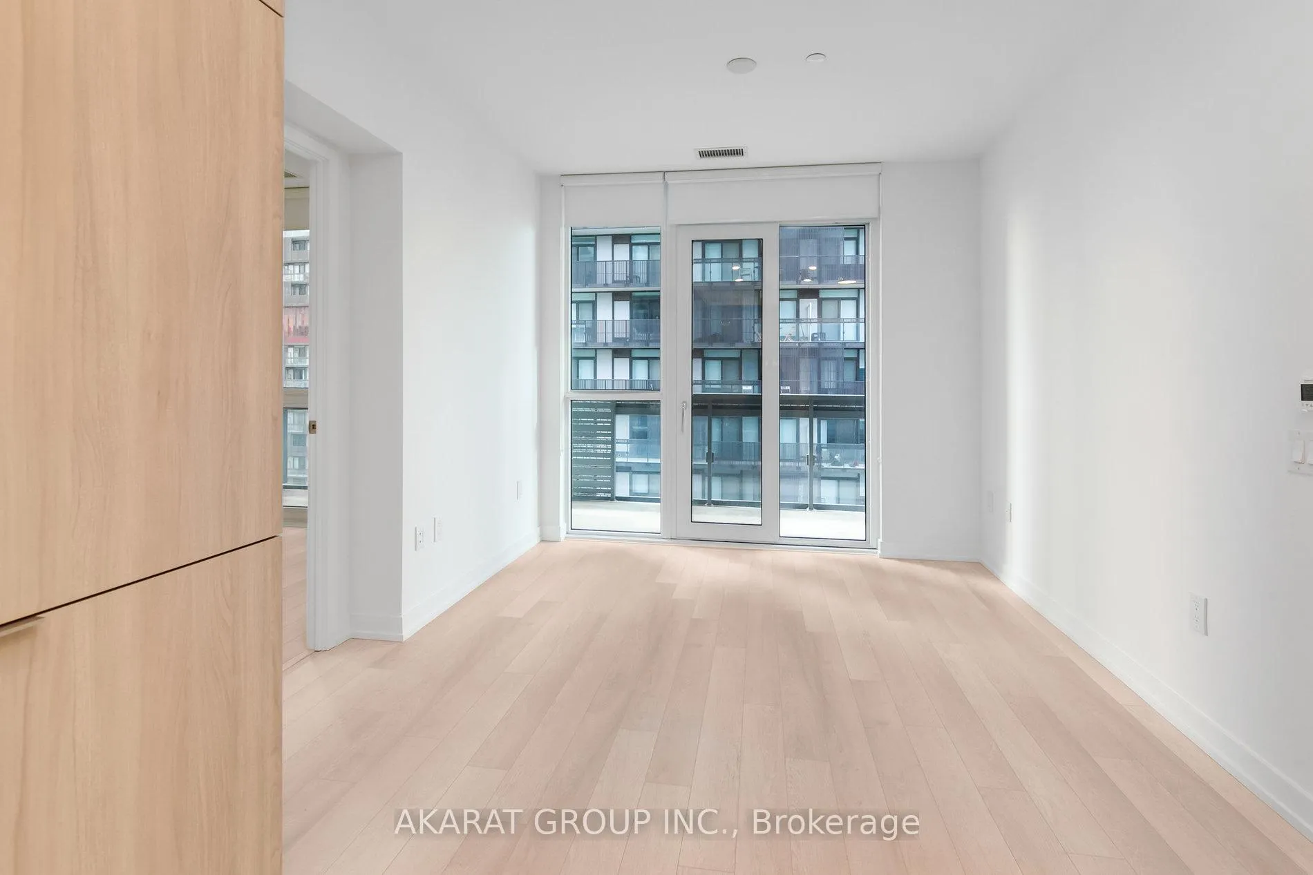 Photo 10 of Unit 2407, 39 Roehampton Avenue, Toronto, Mount Pleasant West — HOMEH