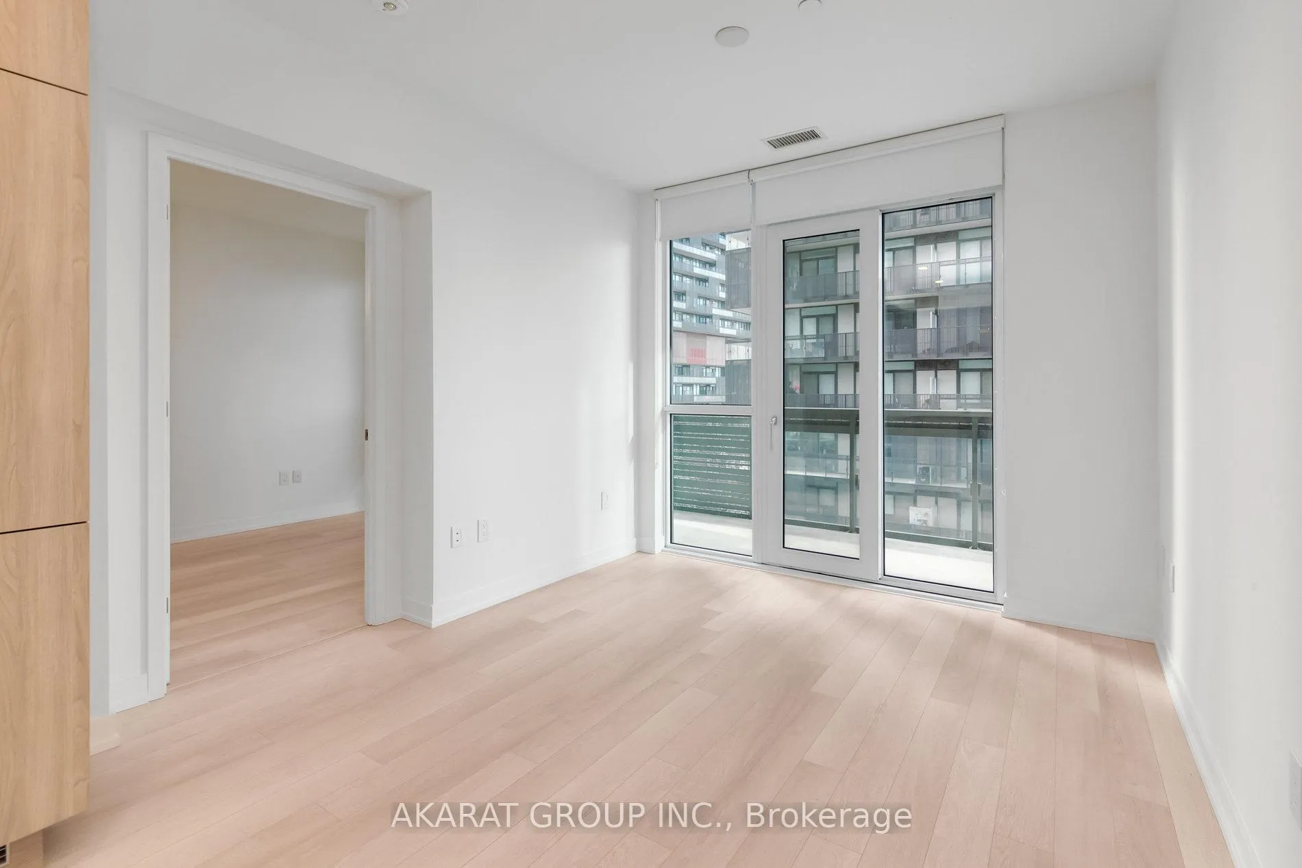 Photo 11 of Unit 2407, 39 Roehampton Avenue, Toronto, Mount Pleasant West — HOMEH