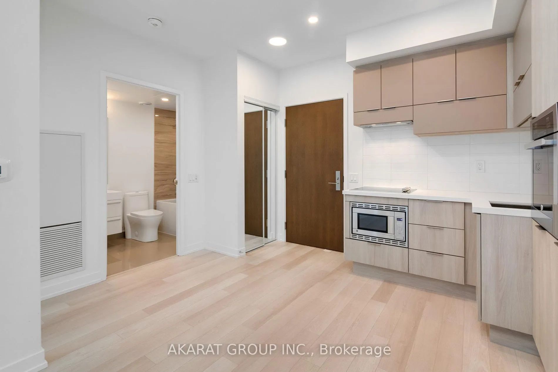 Photo 17 of Unit 2407, 39 Roehampton Avenue, Toronto, Mount Pleasant West — HOMEH