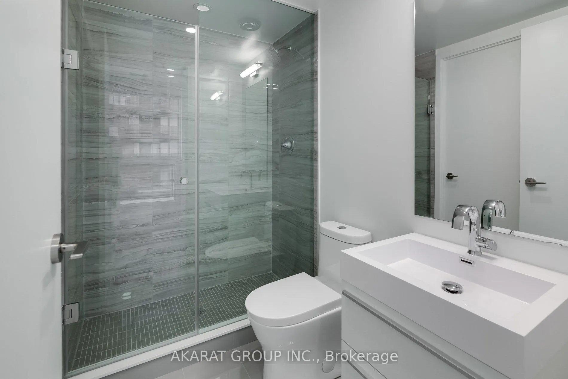 Photo 21 of Unit 2407, 39 Roehampton Avenue, Toronto, Mount Pleasant West — HOMEH