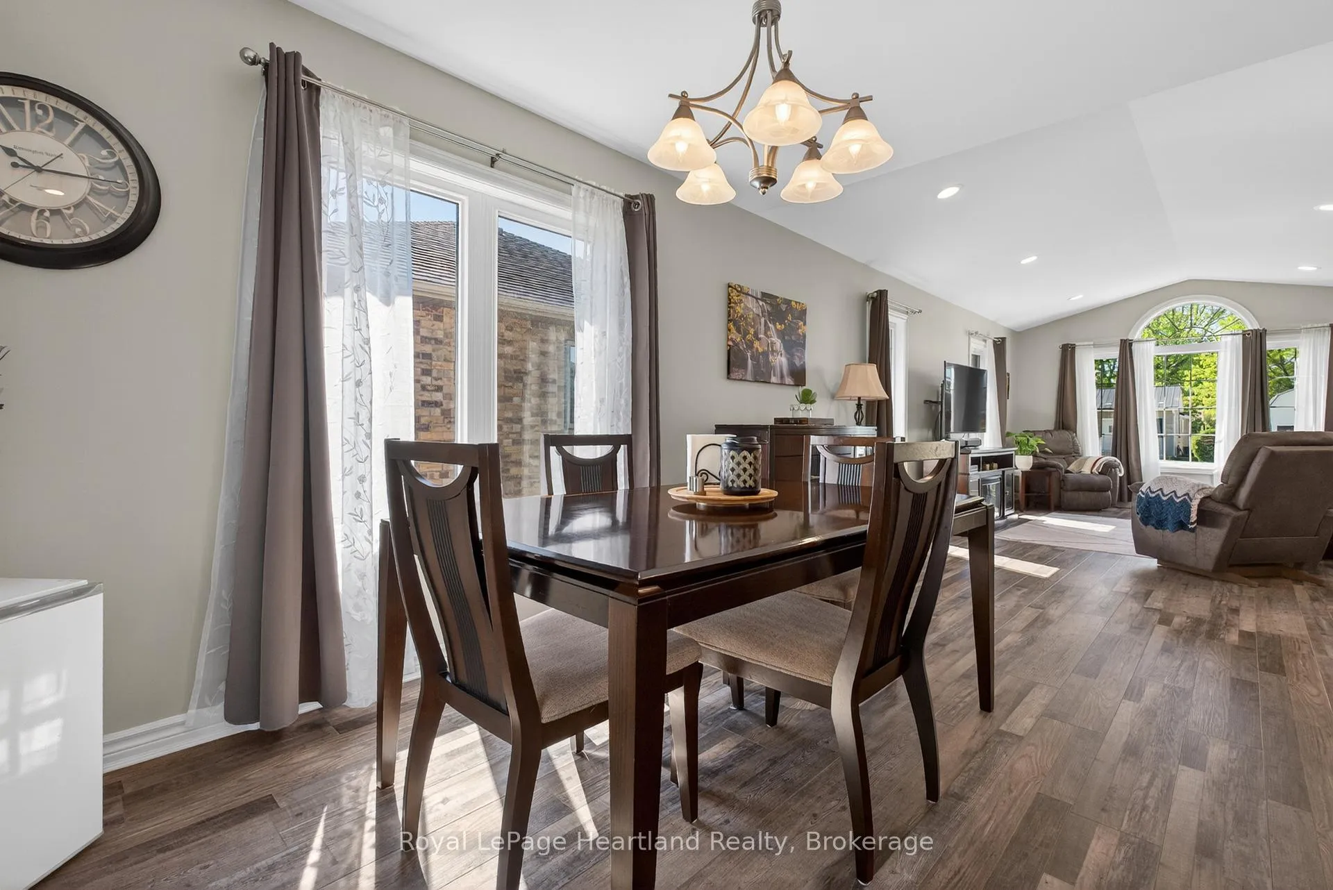 Photo 14 of 86 Huron Street W, South Huron, Exeter — HOMEH