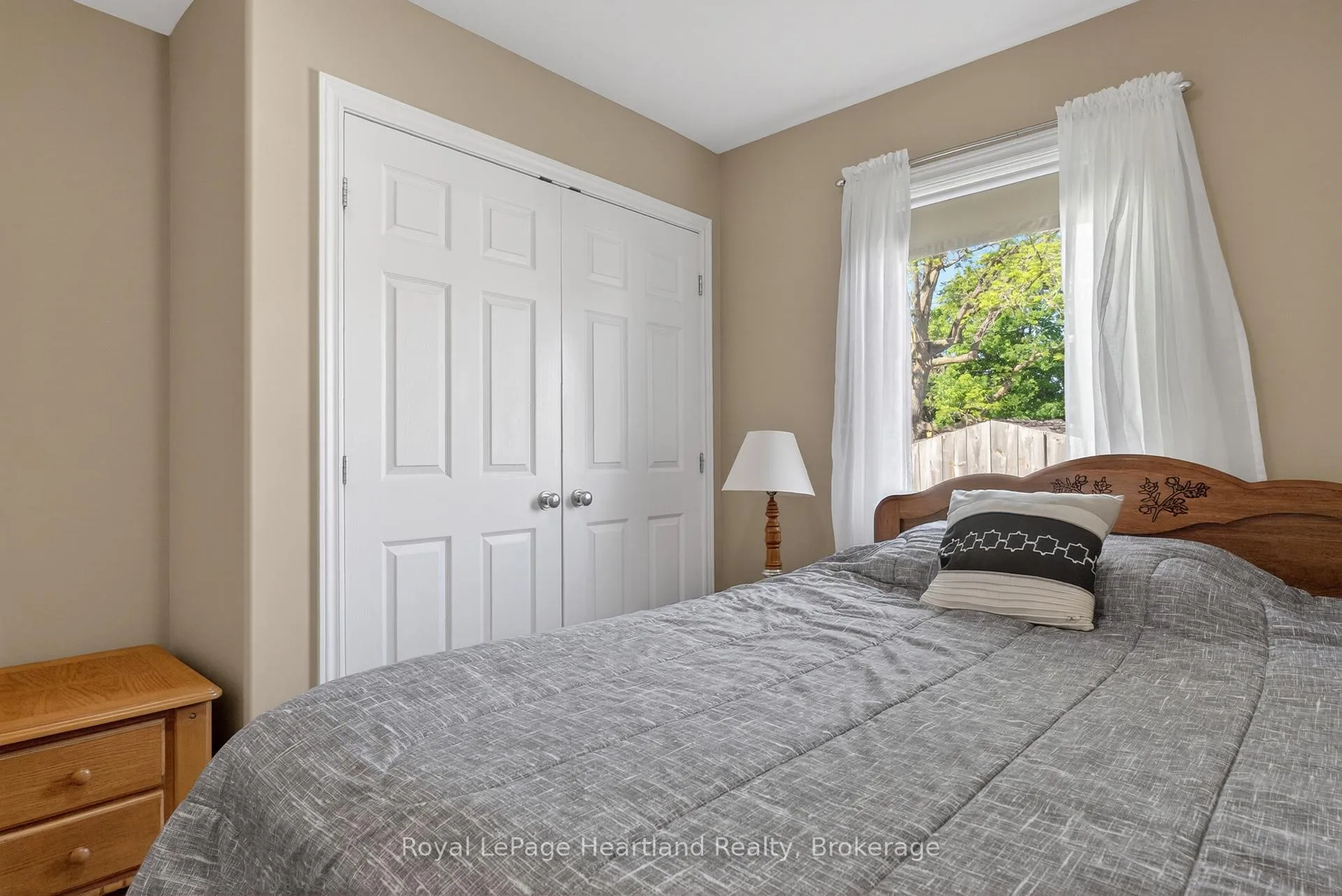 Photo 20 of 86 Huron Street W, South Huron, Exeter — HOMEH