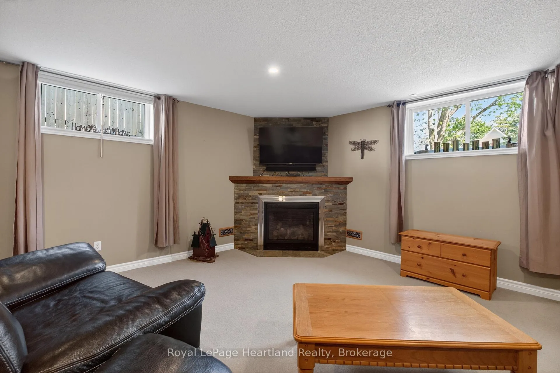 Photo 28 of 86 Huron Street W, South Huron, Exeter — HOMEH