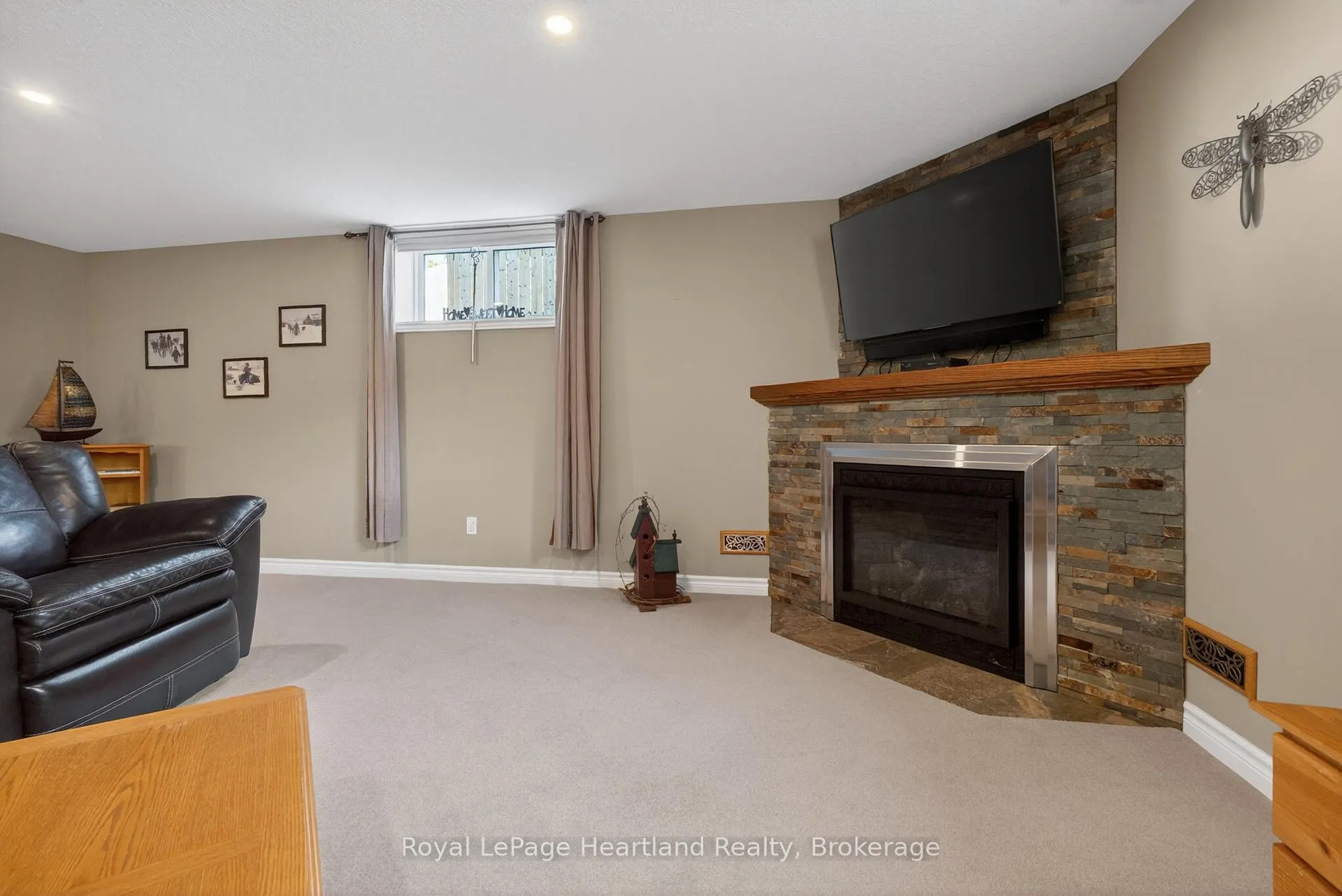 Photo 30 of 86 Huron Street W, South Huron, Exeter — HOMEH