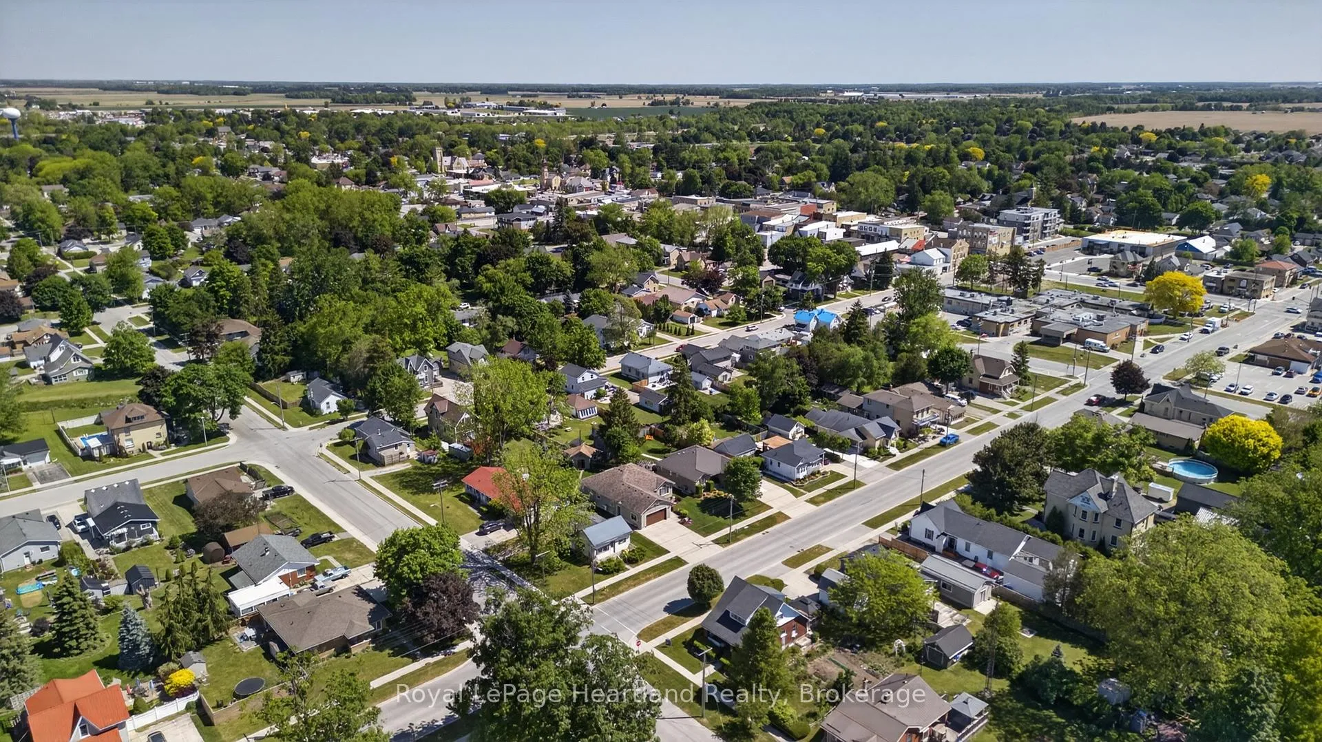 Photo 49 of 86 Huron Street W, South Huron, Exeter — HOMEH