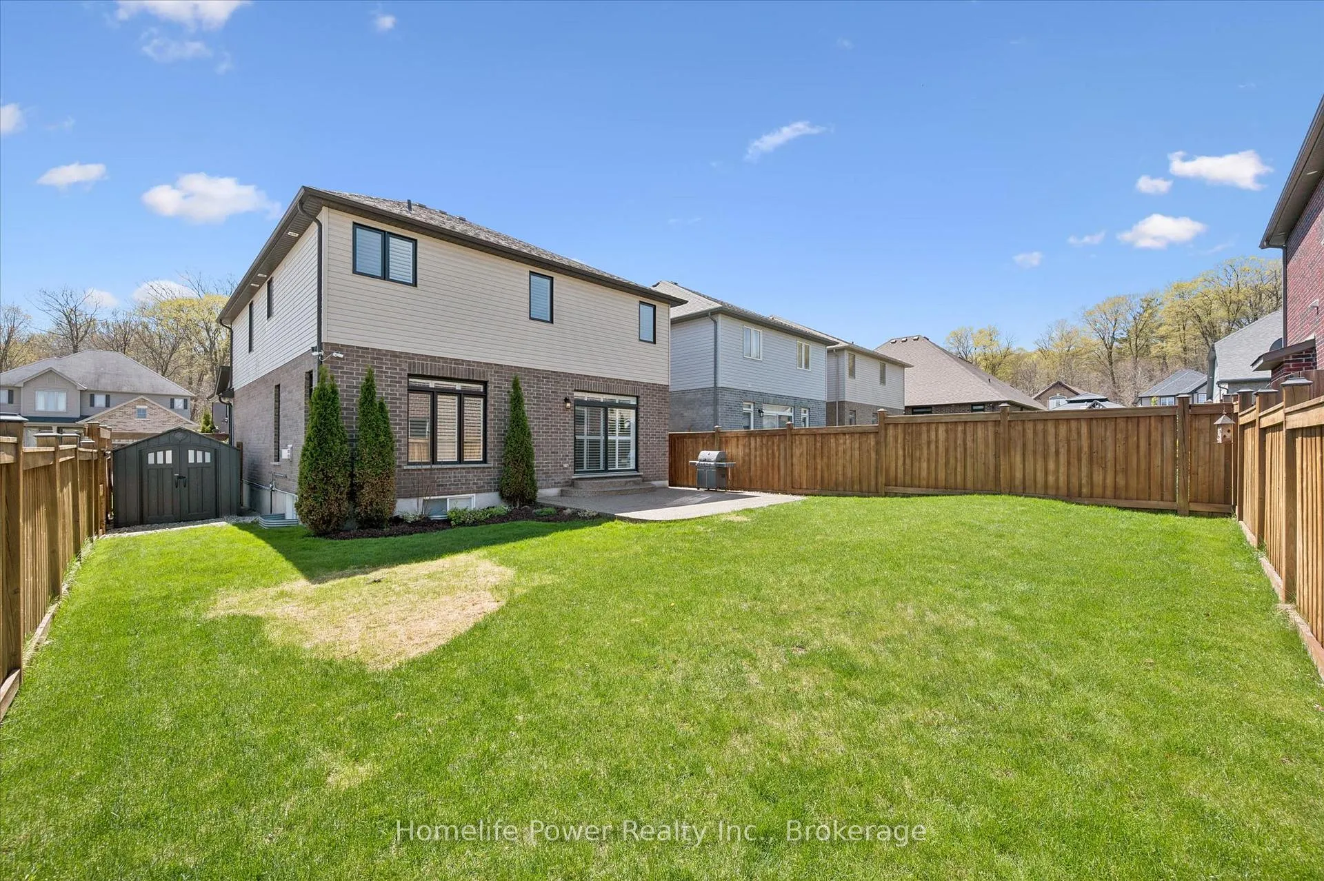 Photo 42 of 72 Elmbank Trail, Kitchener, Doon South — HOMEH