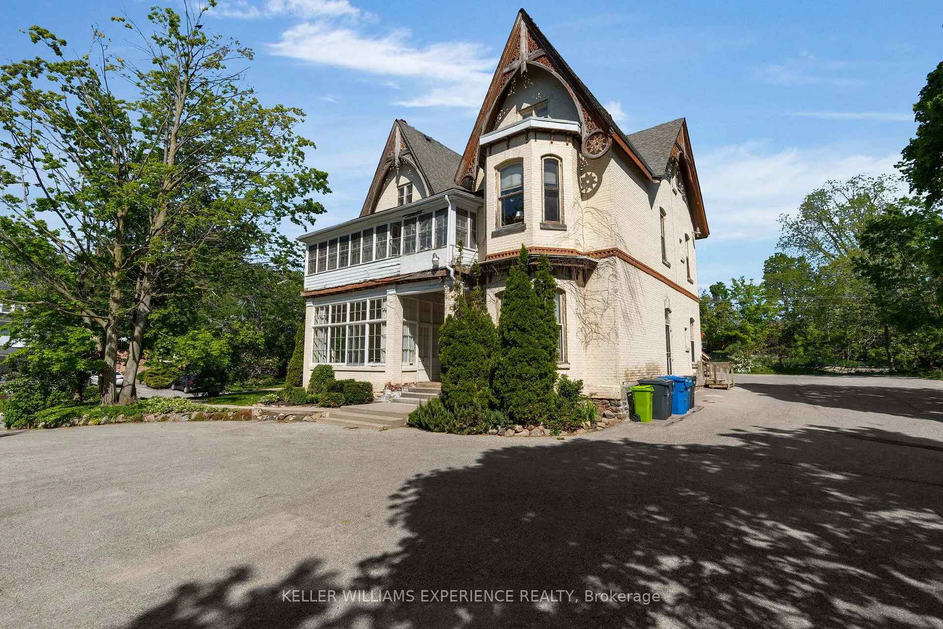 Front of Unit 5, 101 Clapperton Street