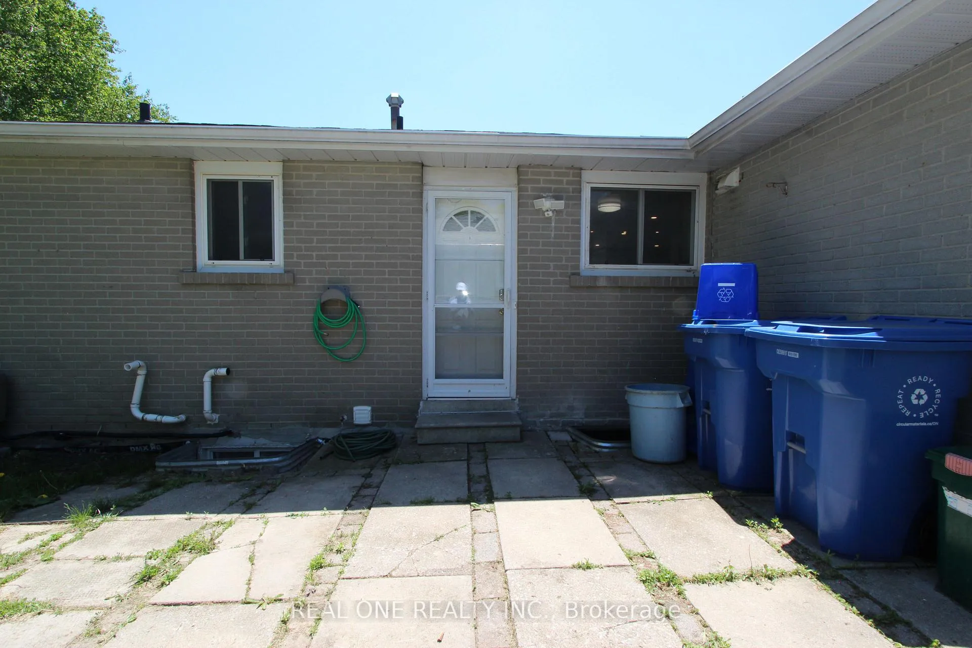 Photo 32 of 25 Bigwin Drive, Aurora, Aurora Heights — HOMEH