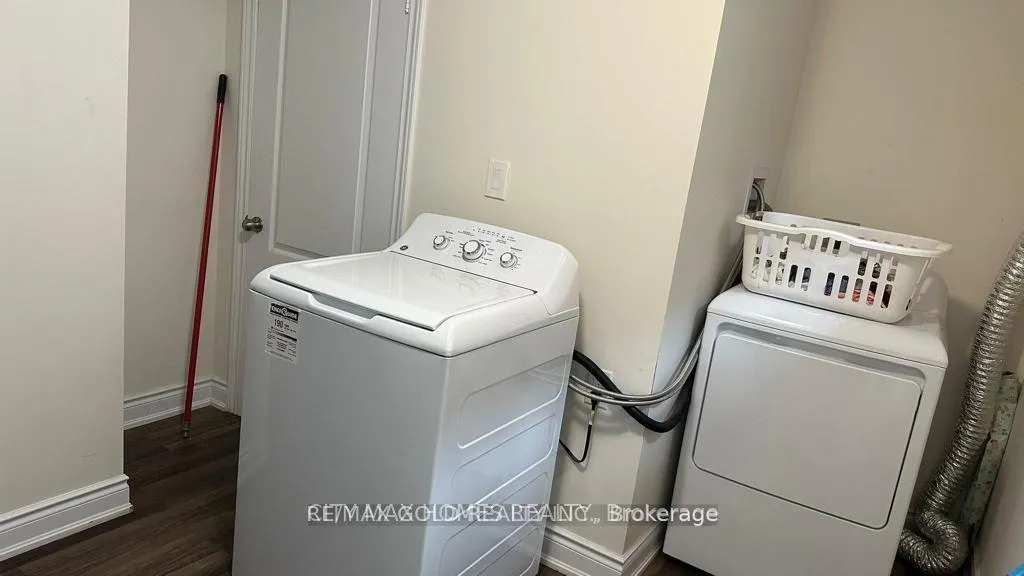 Photo 8 of Unit Bsmt, 5 Scarlett Drive, Brampton, Fletcher's Creek South — HOMEH