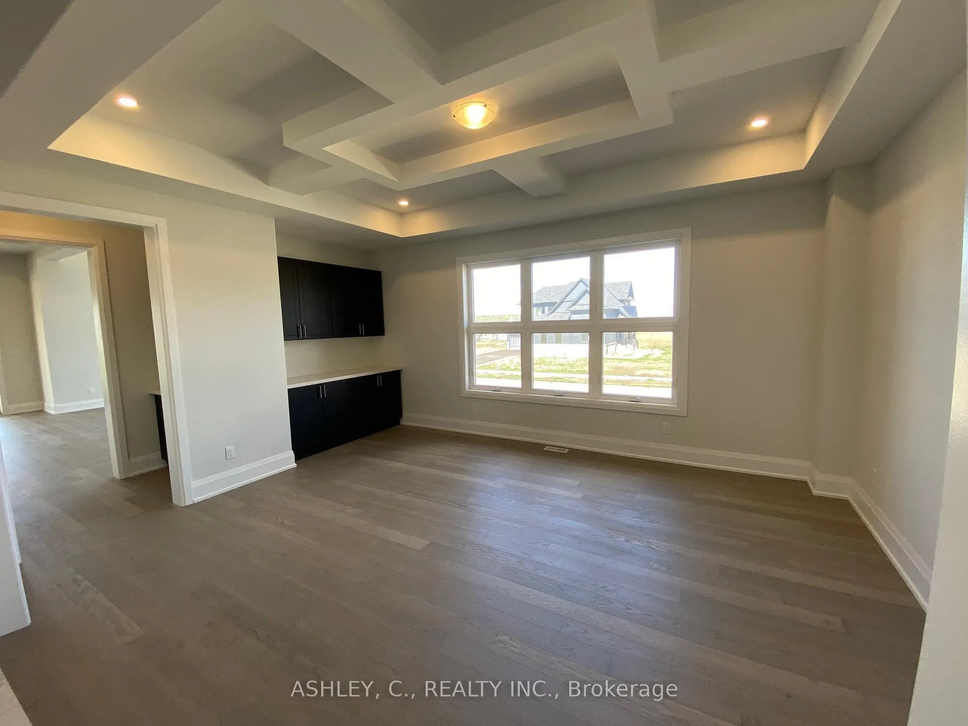 Photo 8 of 20 Chinaberry Road, Caledon, Alton — HOMEH