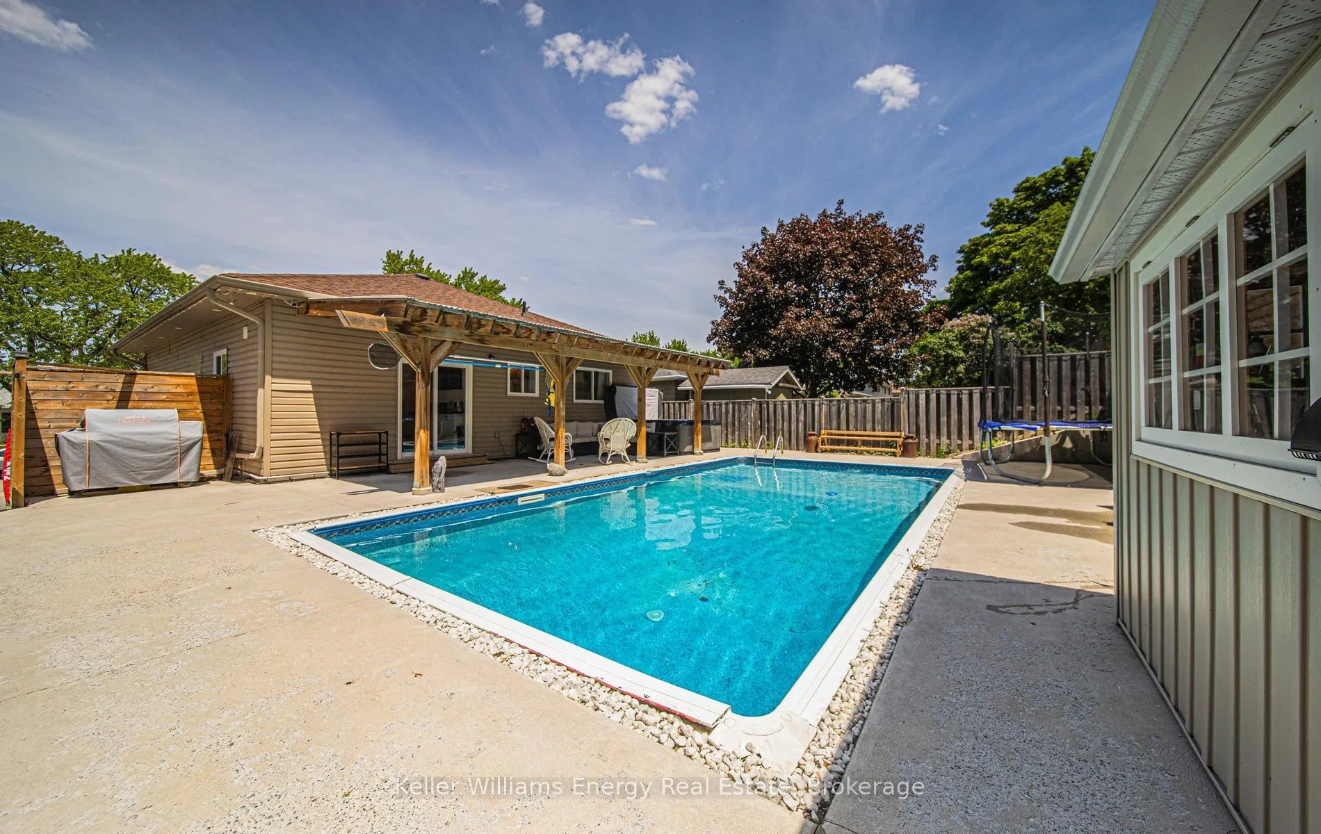 Photo 42 of 929 Dublin Street, Whitby, Pringle Creek — HOMEH