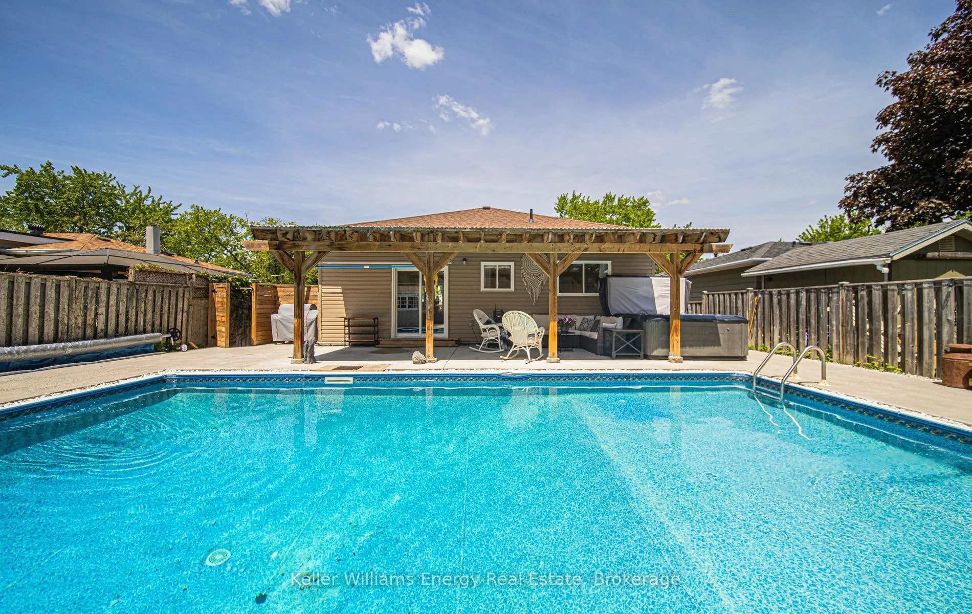 Photo 44 of 929 Dublin Street, Whitby, Pringle Creek — HOMEH