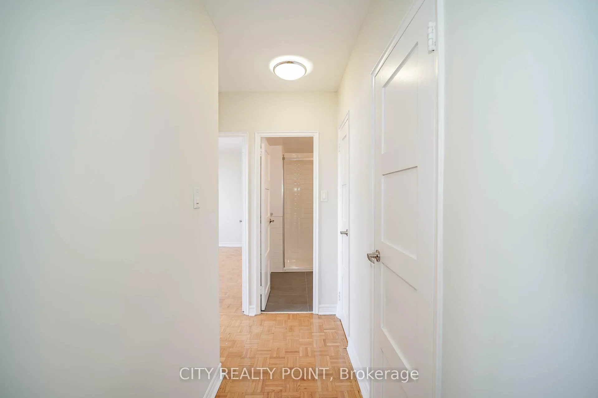 Photo 10 of Unit 705, 10 Shallmar Boulevard, Toronto, Forest Hill North — HOMEH