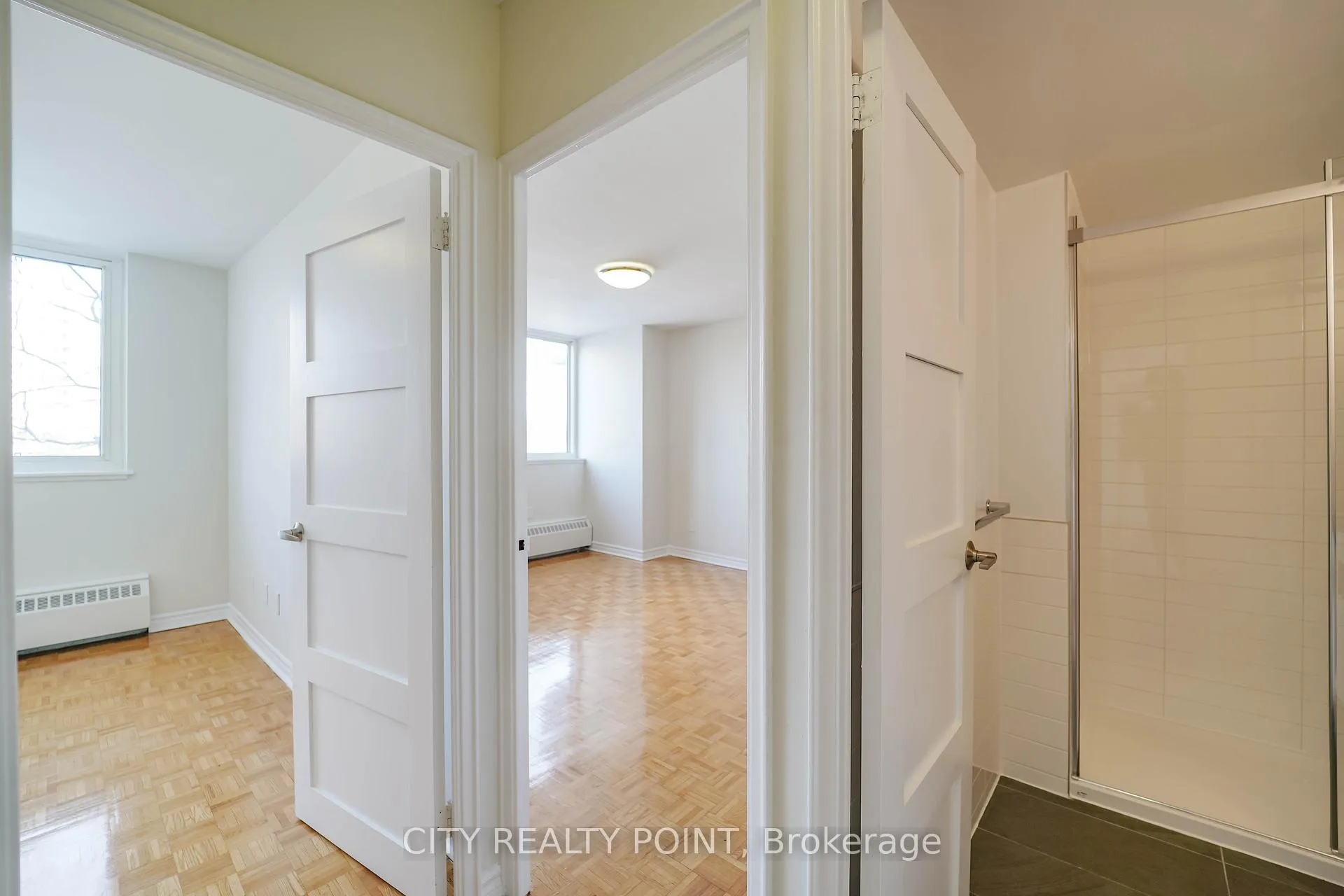 Photo 11 of Unit 705, 10 Shallmar Boulevard, Toronto, Forest Hill North — HOMEH
