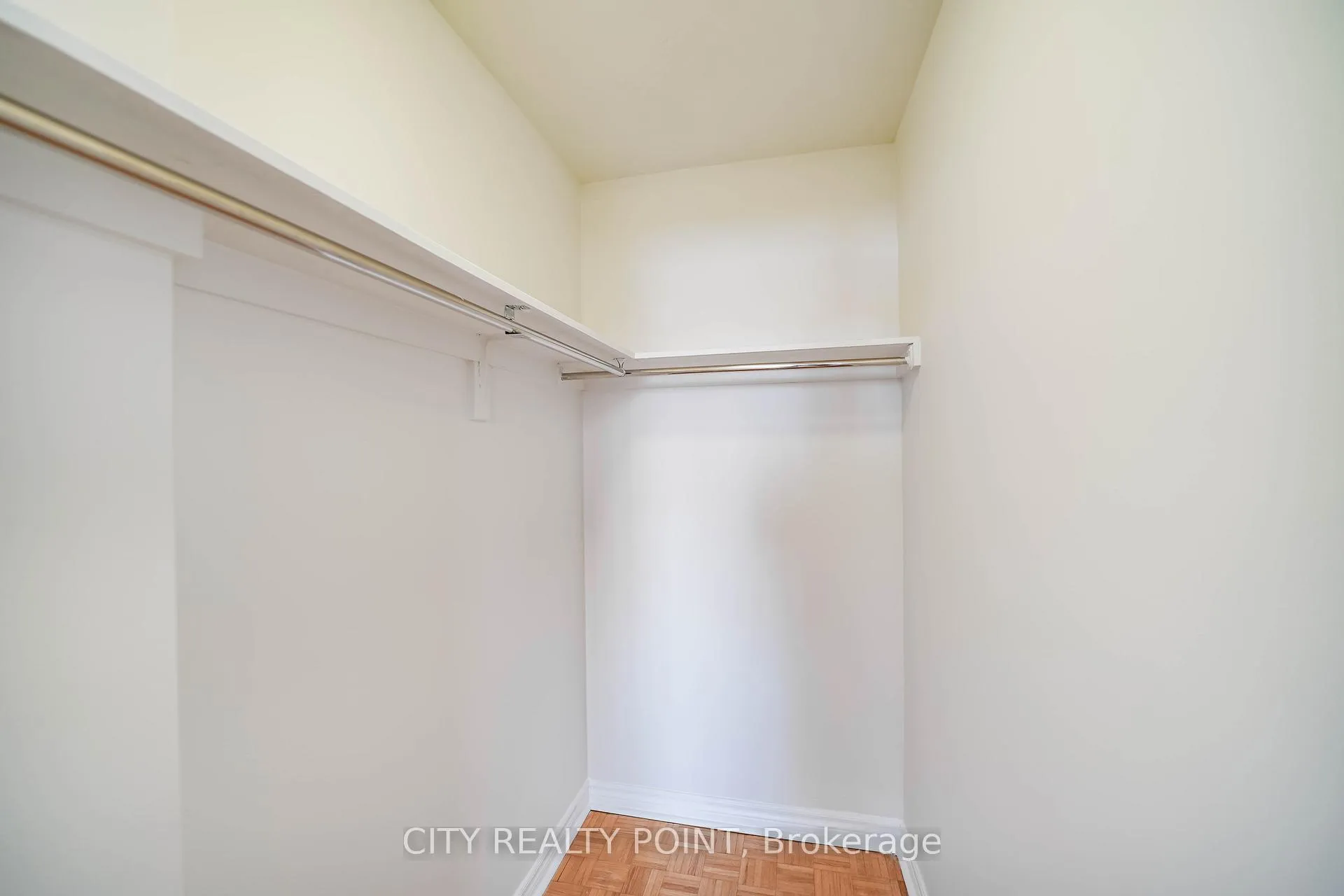 Photo 15 of Unit 705, 10 Shallmar Boulevard, Toronto, Forest Hill North — HOMEH