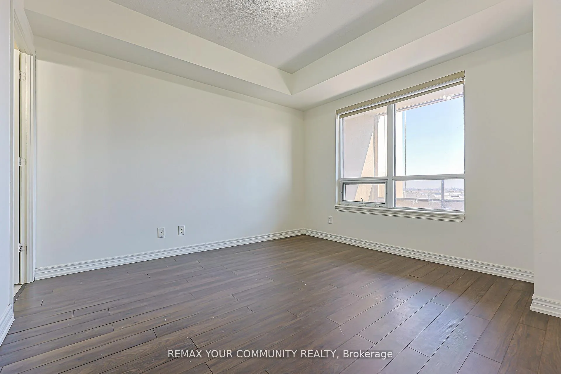 Photo 13 of Unit 1007, 9245 Jane Street, Vaughan, Maple — HOMEH