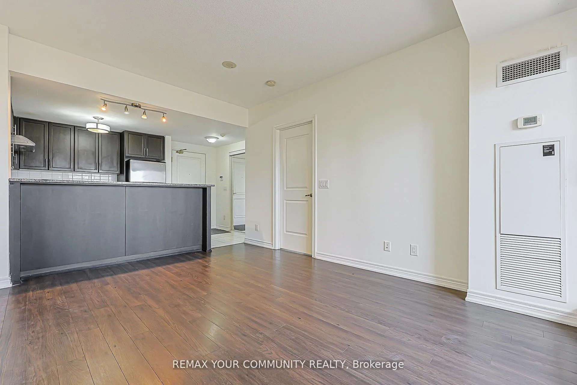 Photo 21 of Unit 1007, 9245 Jane Street, Vaughan, Maple — HOMEH