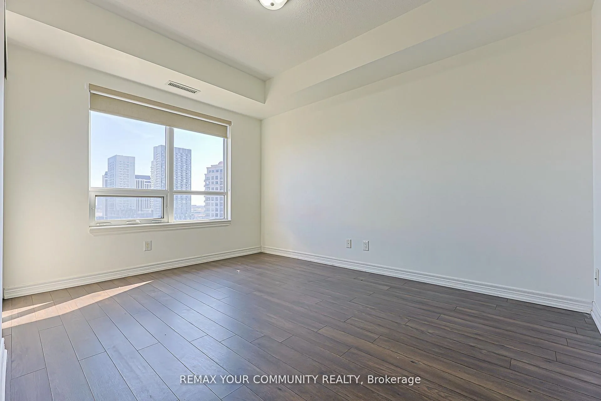 Photo 24 of Unit 1007, 9245 Jane Street, Vaughan, Maple — HOMEH