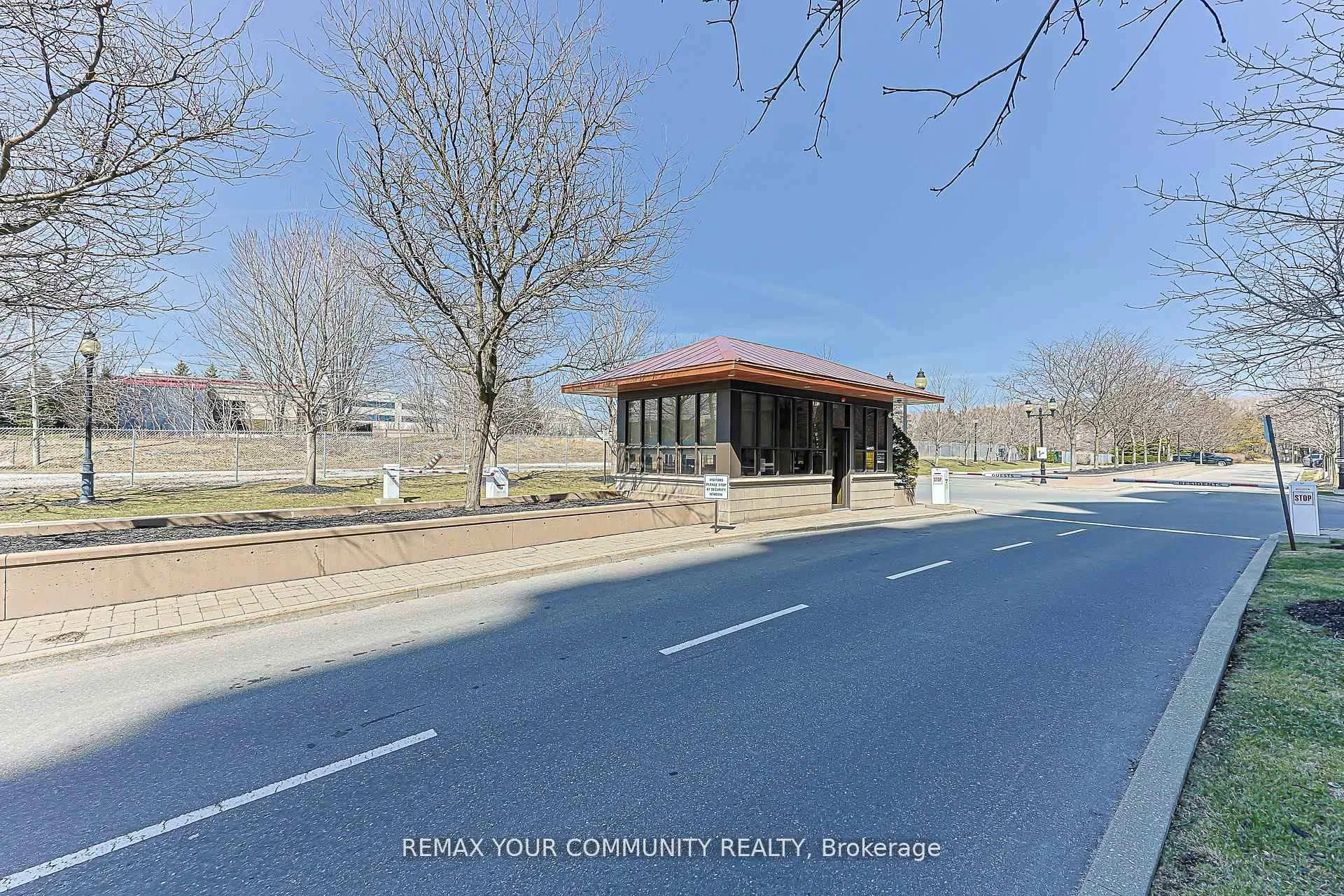 Photo 33 of Unit 1007, 9245 Jane Street, Vaughan, Maple — HOMEH