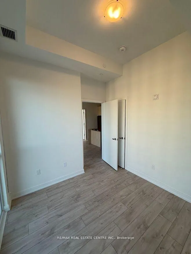 Photo 12 of Unit 815, 770 Whitlock Avenue, Milton, Cobban — HOMEH