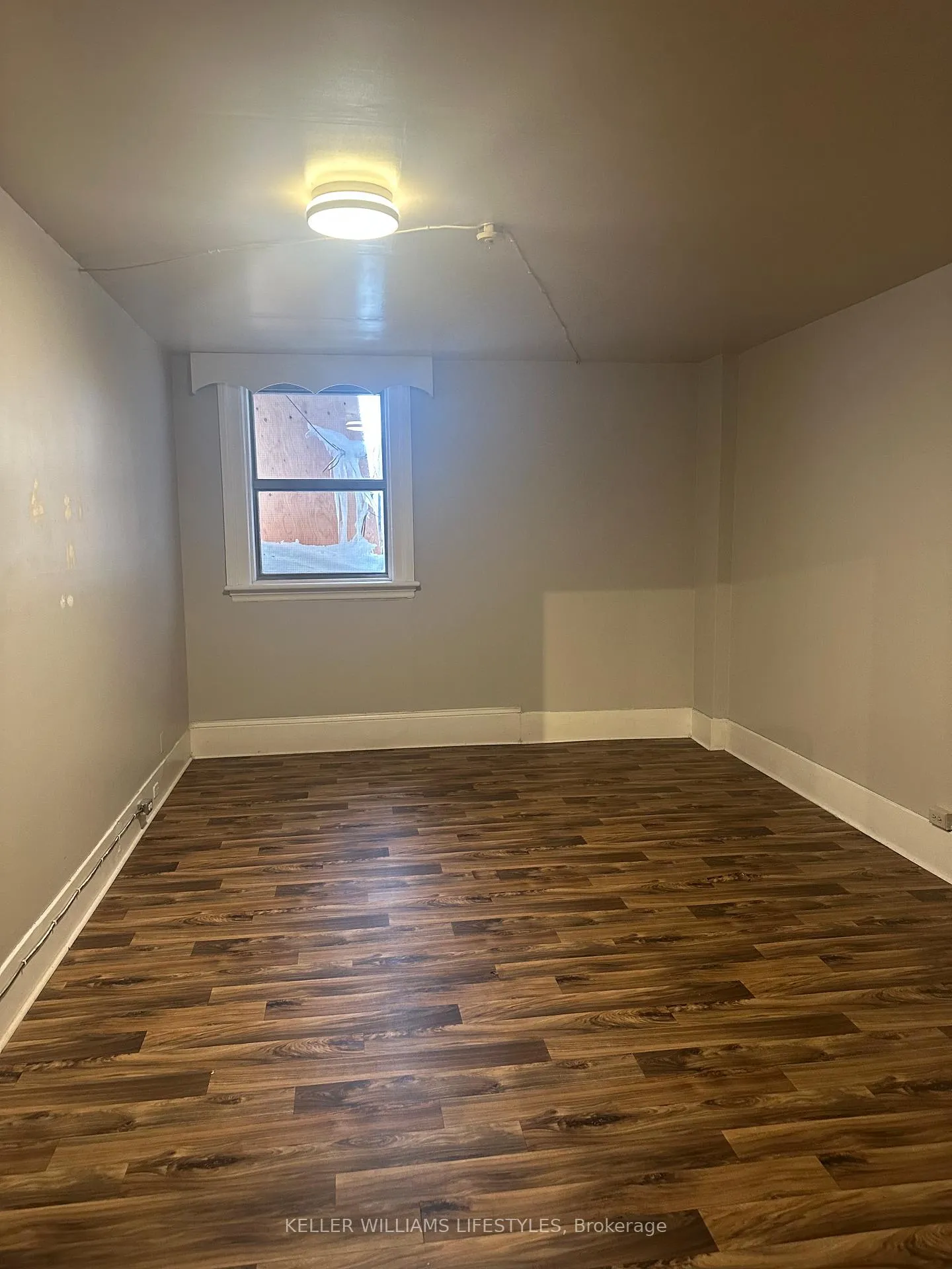 Photo 5 of Unit 5, 89 Ontario Road, West Perth, Mitchell — HOMEH