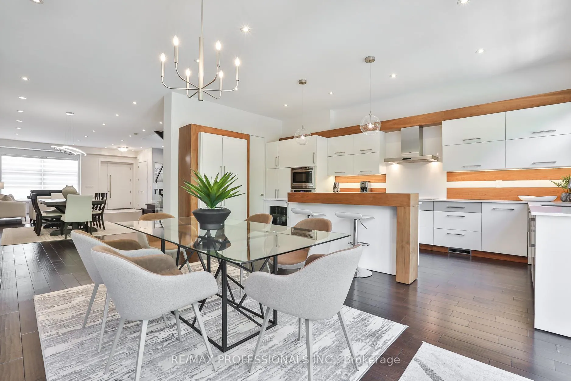 Photo 11 of 54 Renown Road, Etobicoke, Islington-City Centre West — HOMEH